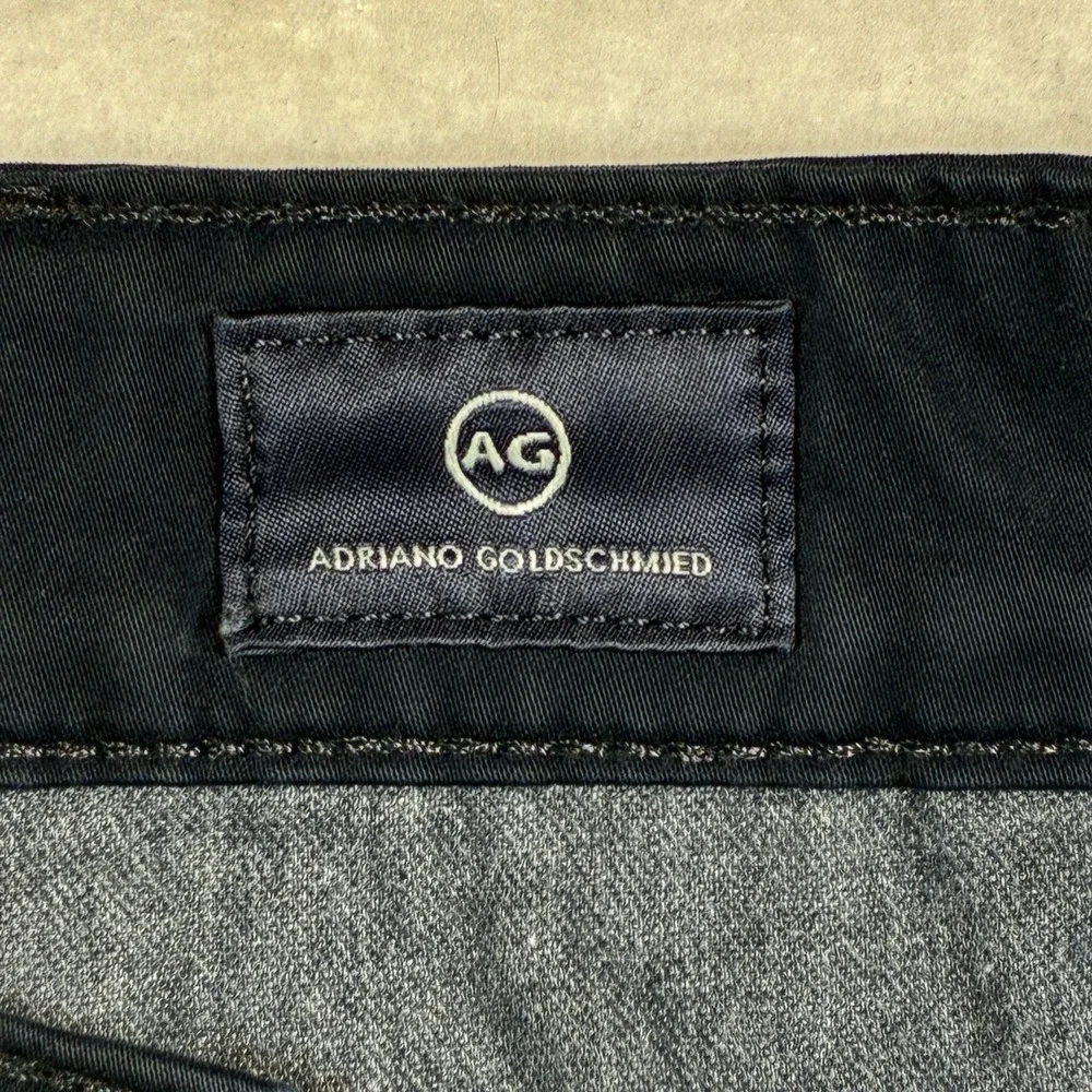 AG Adriano Goldschmied Wanderer Mens 31 Navy Blue Stretch Chino Casual Shorts